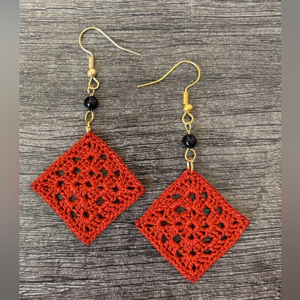 NWOT Boho Chic Handmade Crochet Earrings. Henna Granny Square.